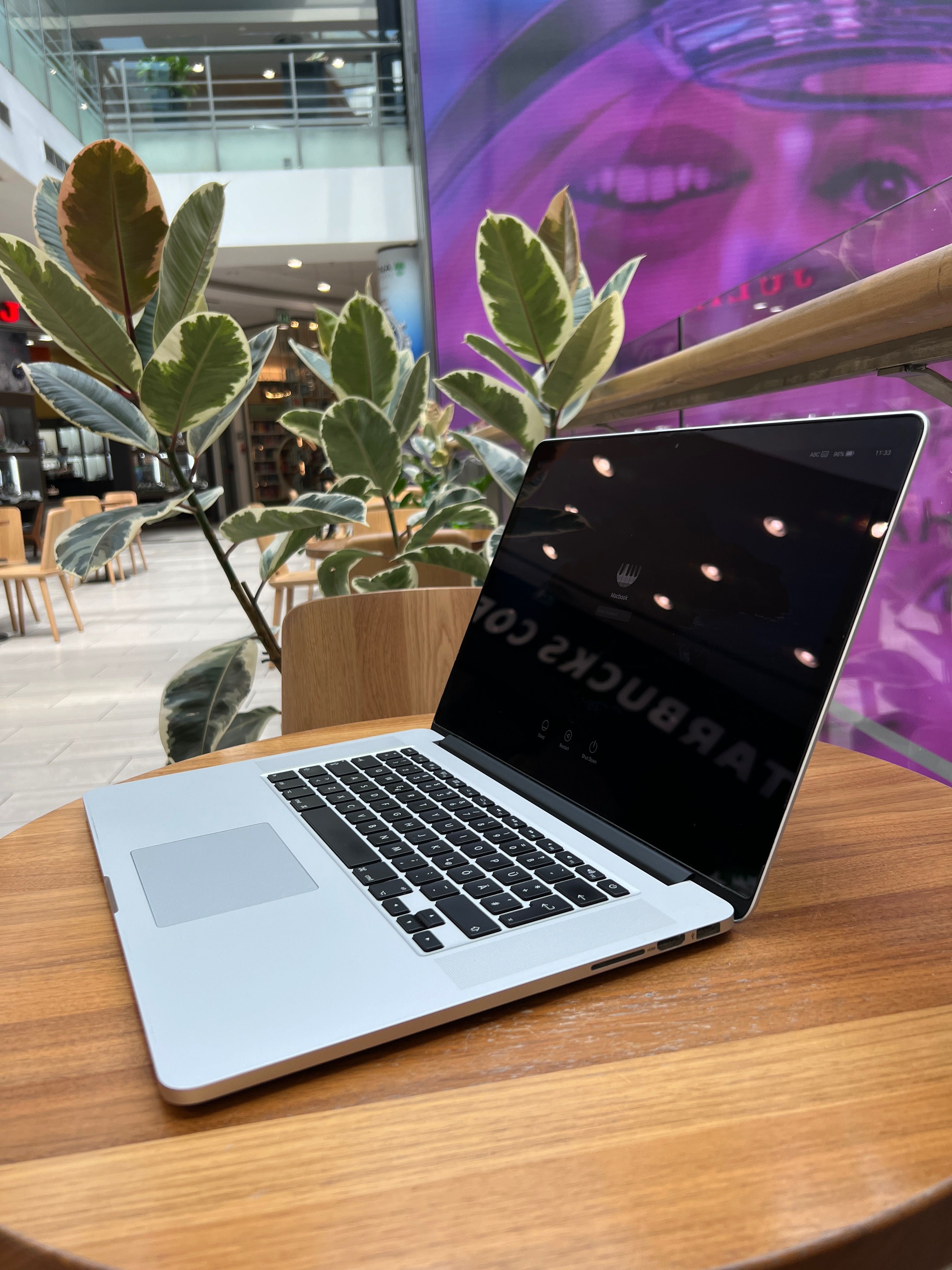 MacBook Pro 15 Mid 2012 Retina 4K Quad Core i7