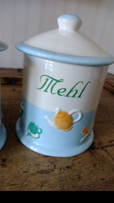 2 буркана за подправки брашно и сол. Вместимост 850 мл