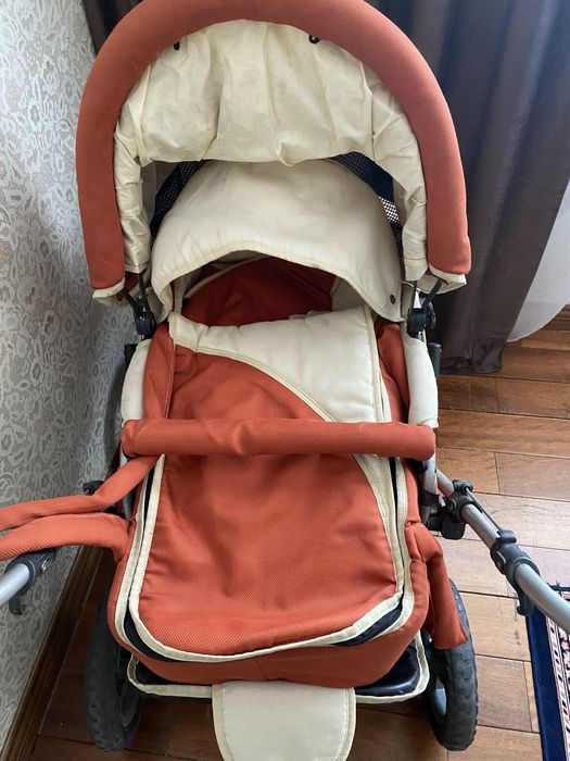 продам всесезонную коляску ARO