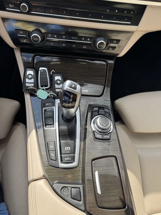 Bmw seria 5 xdrive 525d 218cp