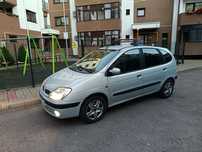 Renault Scenic 1.6 benzină 139 000 km 
Dotări:
      Motor  1.6 benzin