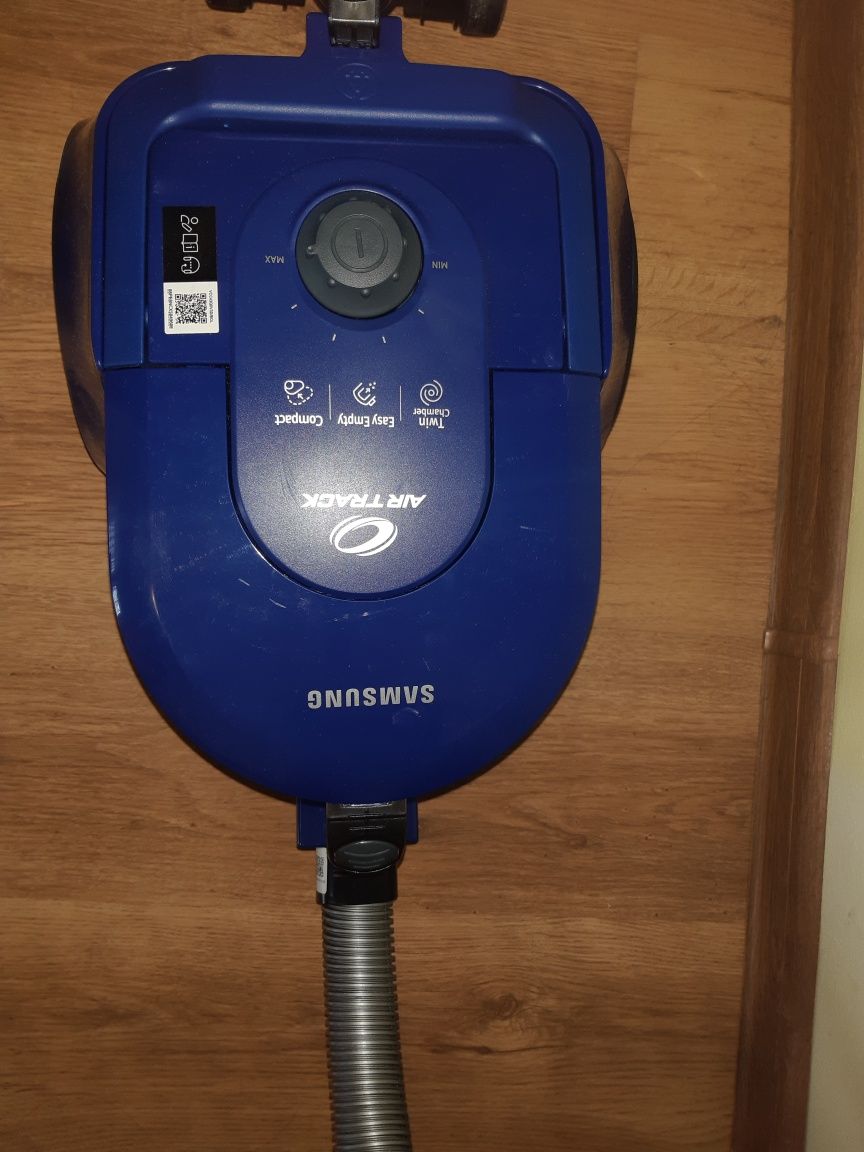 Aspirator Samsung Airtrack aproape nou