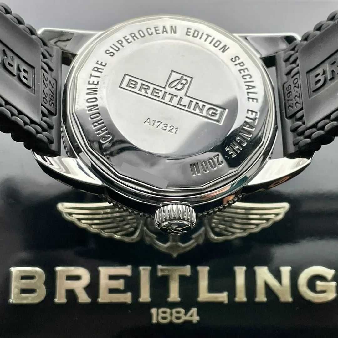 Breitling Superocean сребристо-черен