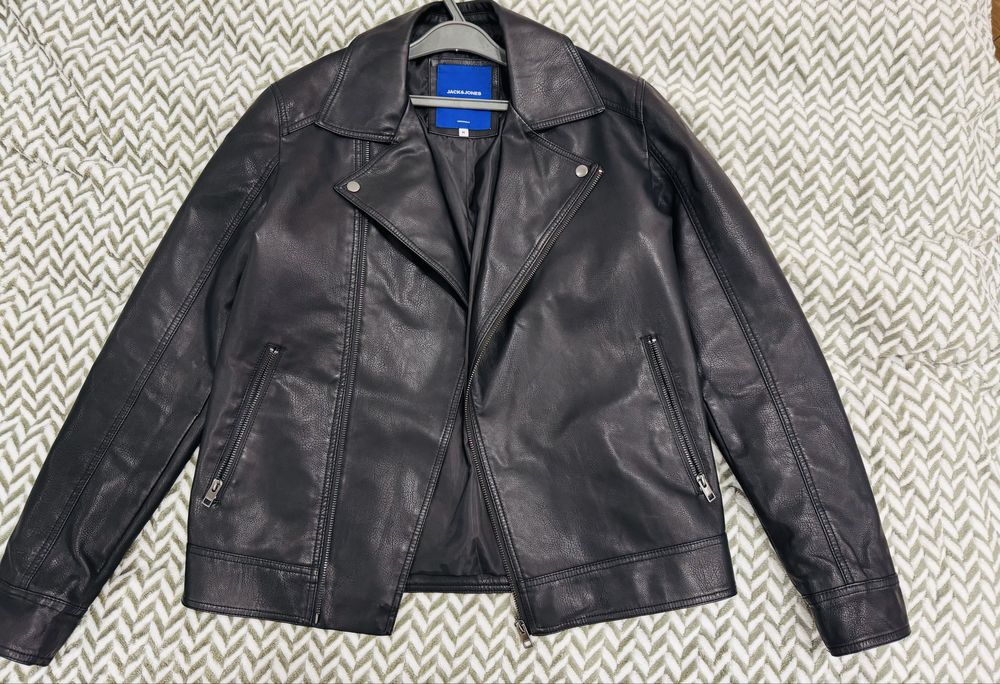 Продам косуху Jack & Jones