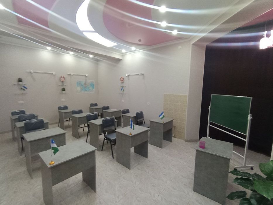 O'quv markazi uchun stol stullar bor yengi holati a‘loooo