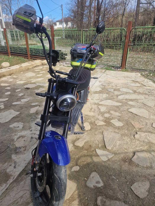 Scuter electric yndiana este  un scuter cu o aitonomie de 80Km !!
