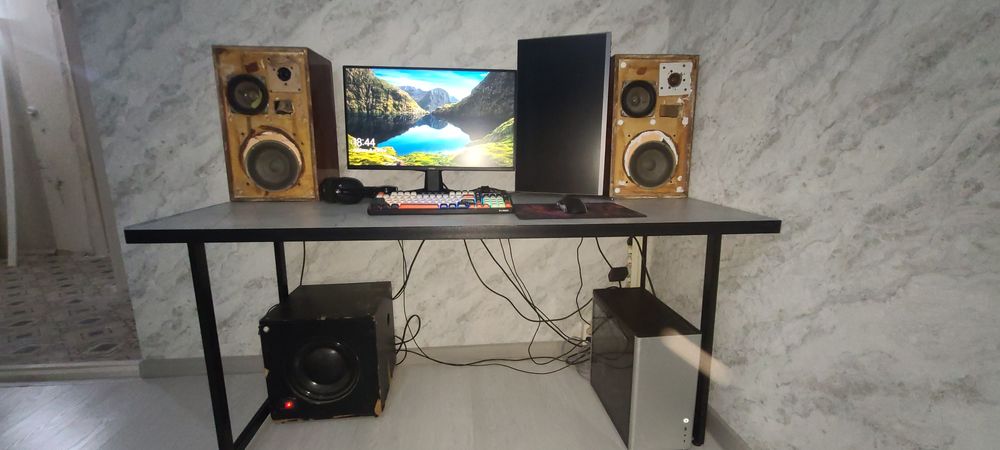 Продам аудиосистему 2.1