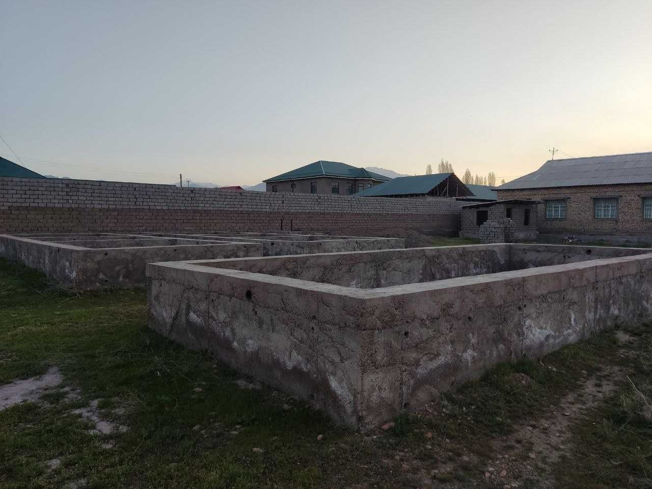 Участка сотилади