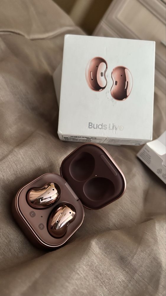 Samsung galaxy buds live