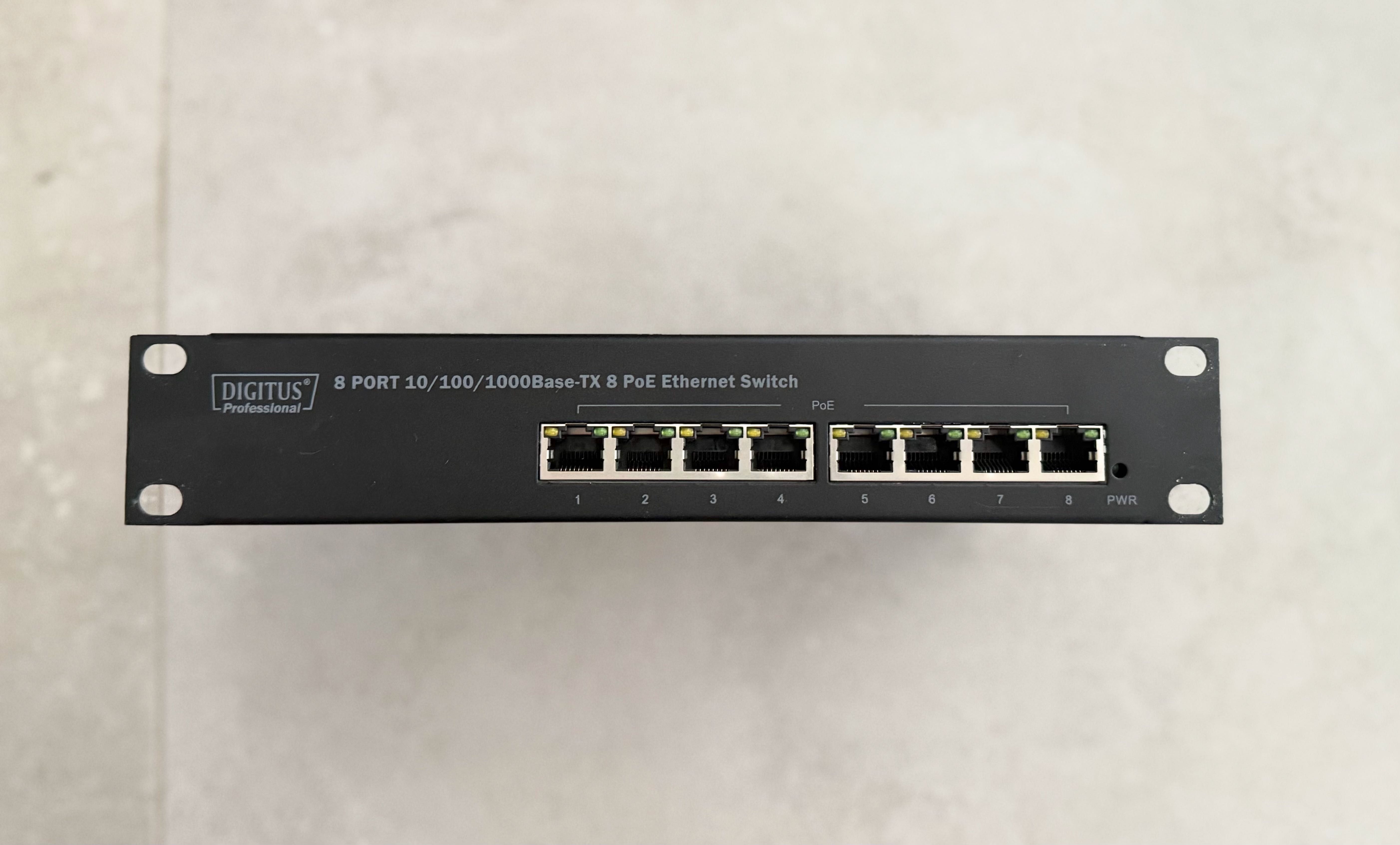 Гигабитов PoE+ switch Digitus