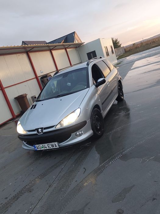 Vând Peugeot 206
