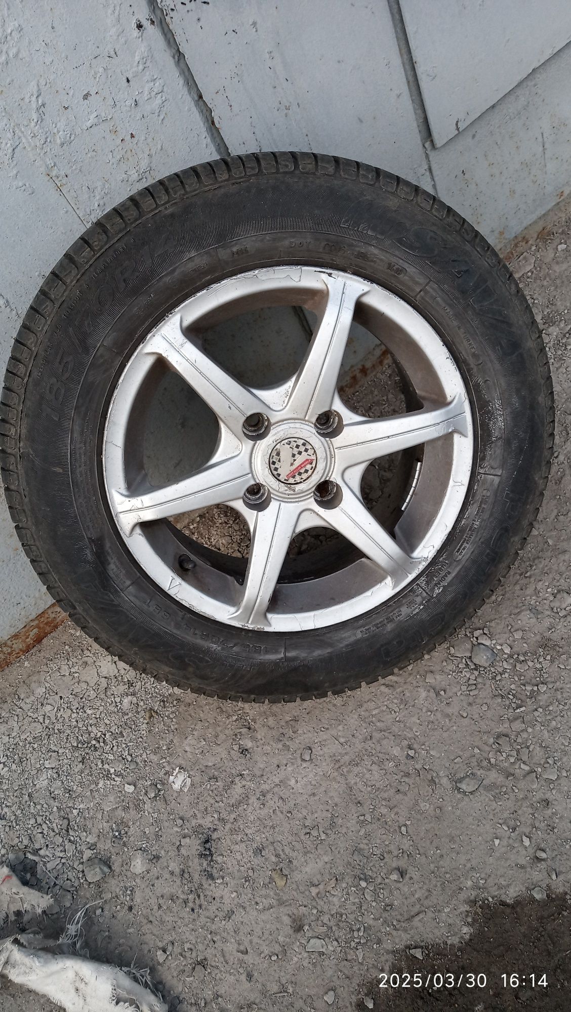 Продам диски с резиной R14