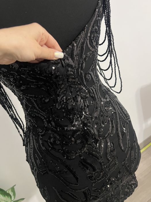 Rochie neagra de ocazie cu paiete si cristale XS