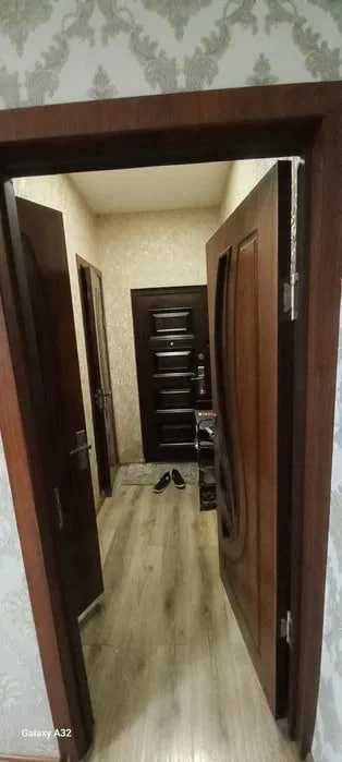 Продаётся квартира Юнусобод11 2ком Средним ремонтом удобное локация