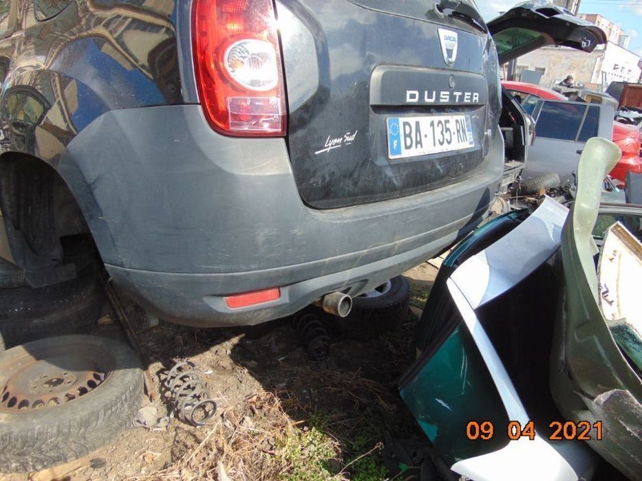 Bara spate Dacia duster 2009-2013 spoiler spate dezmembrez duster 1.5