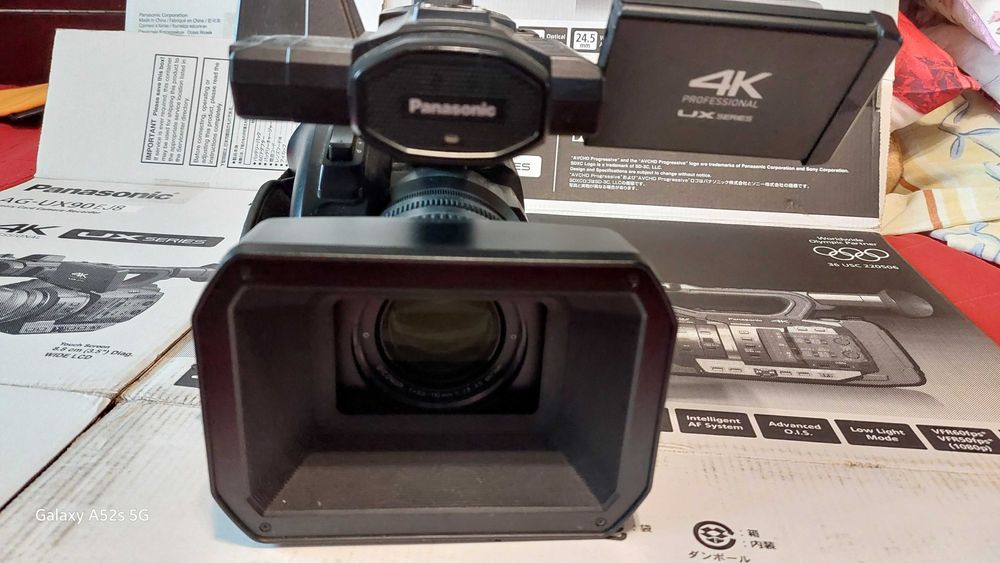 Camera  Panasonic AG UX 90