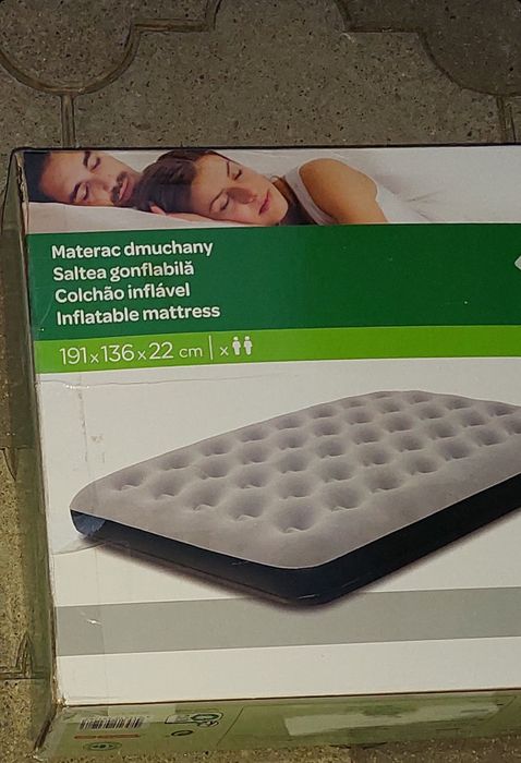 Saltea si umbrela plaja camping la mare munte pescuit