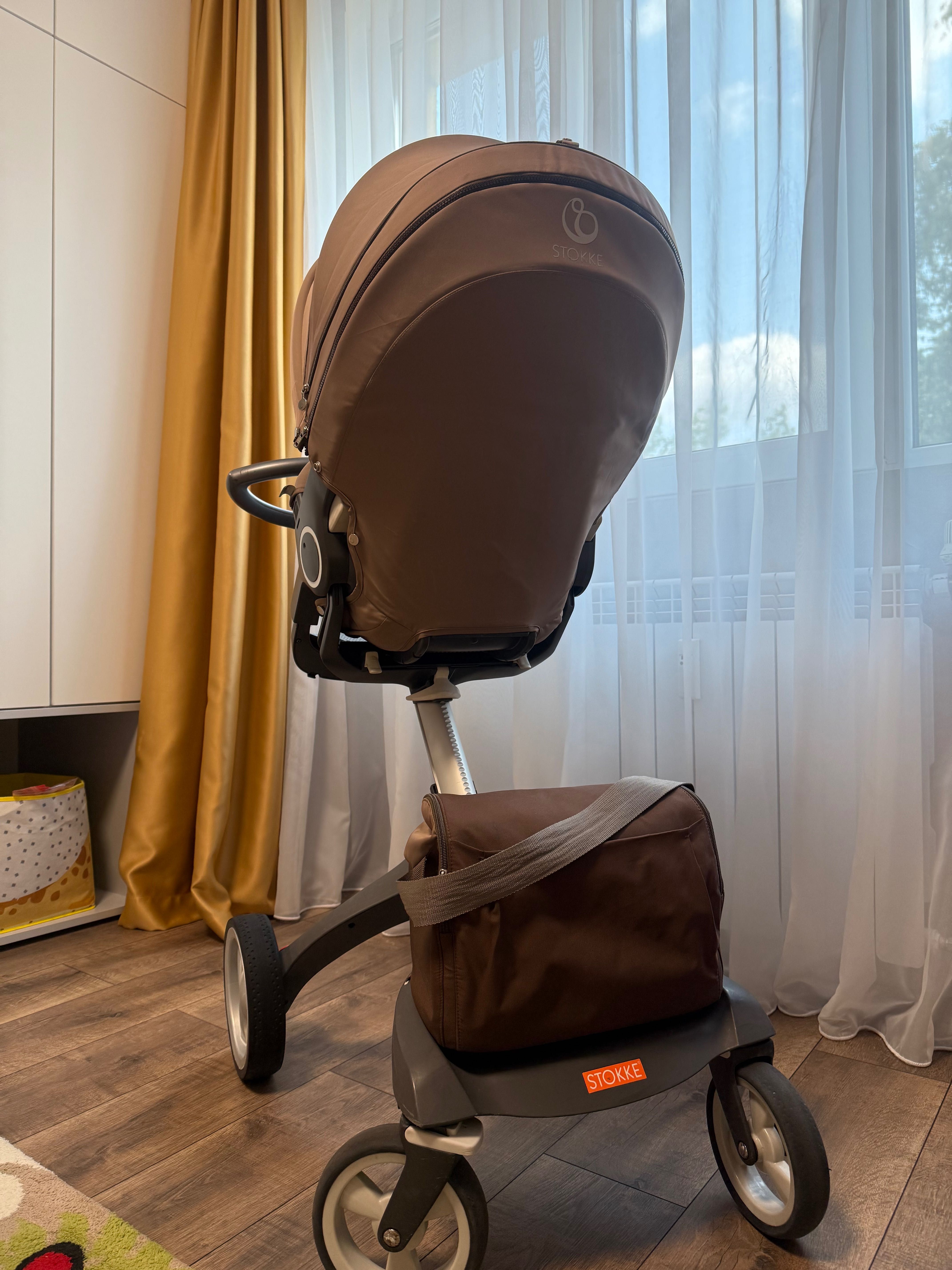 Продавам количка Stokke Xplory V4