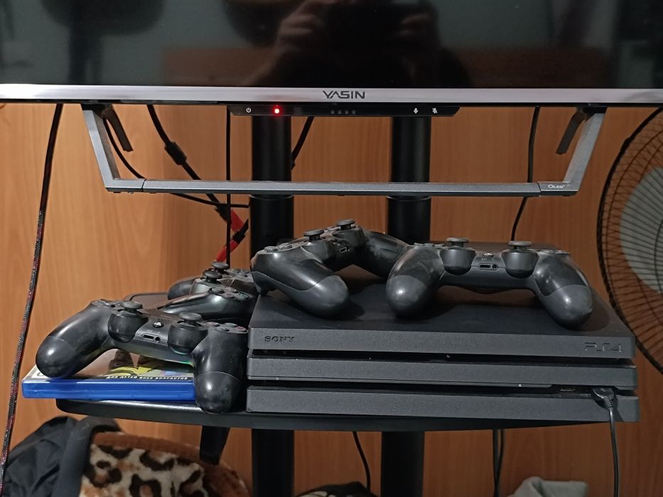 Sony ps 4 pro 1tb