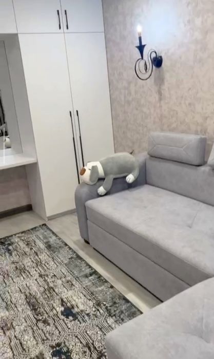 Своя Ул.Бобура 1-4-5 ТЦ Некст кирпичный дом 1,5*3 балкон с обстановкой