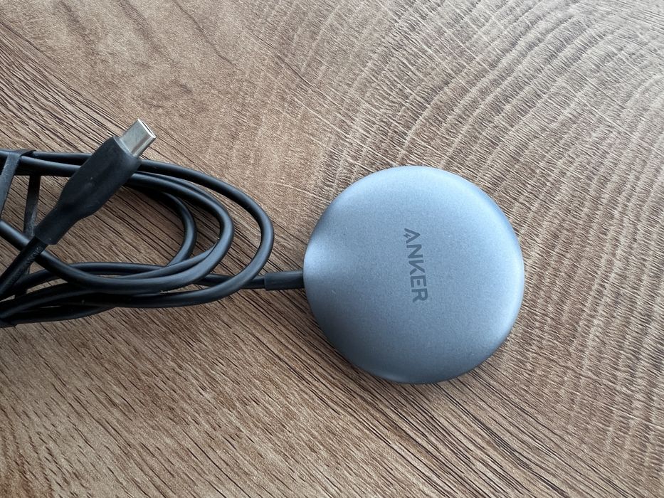 Încărcător magnetic Anker MagGo