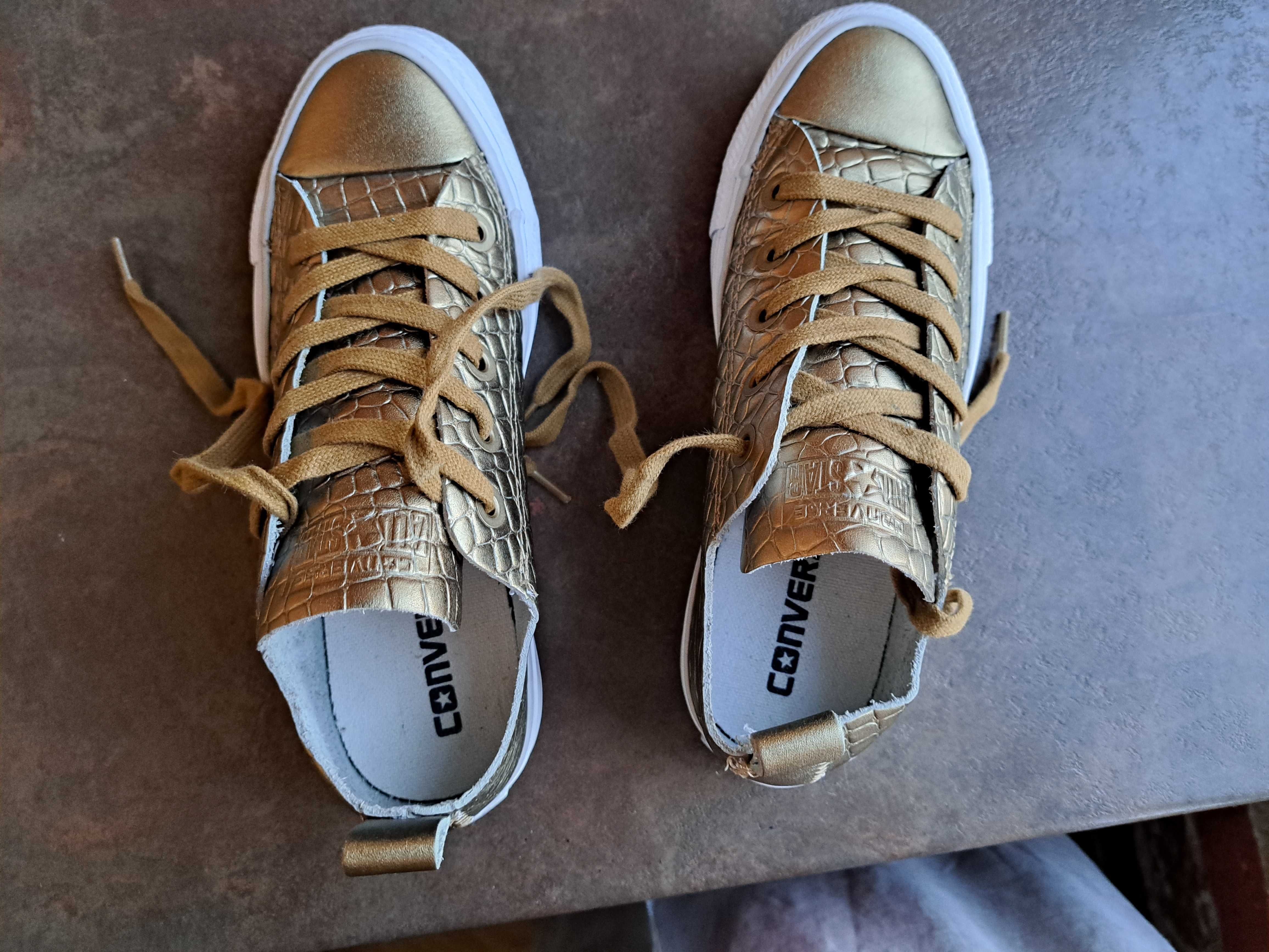 дамски кецове,детски гуменки,спортни обувки,маратонки,Converse,ном.35