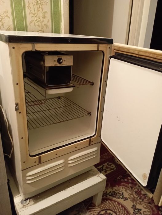 Холодильник САРАТОВ б/у