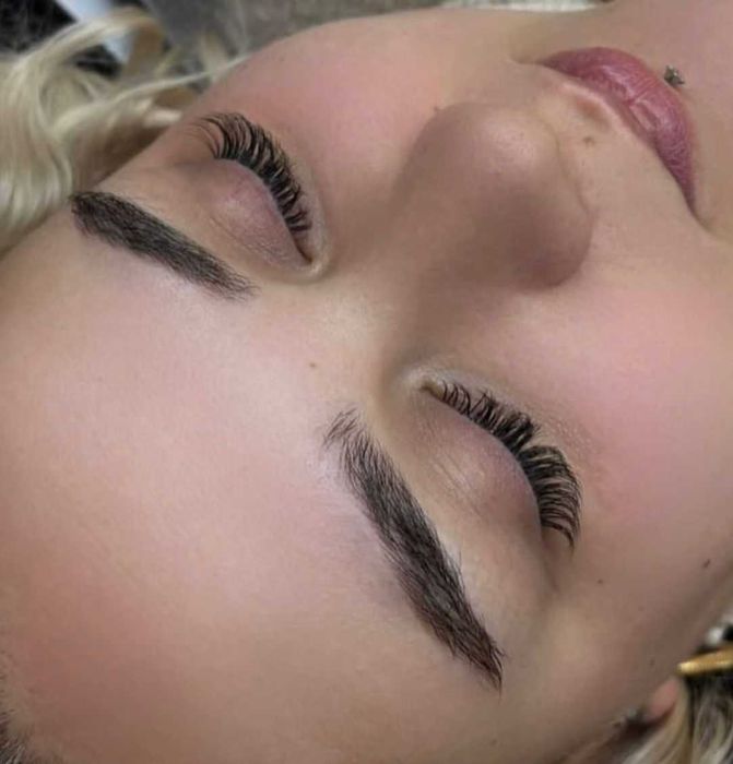 Cosmetică facială, montaj gene fir cu fir, laminare gene și sprâncene