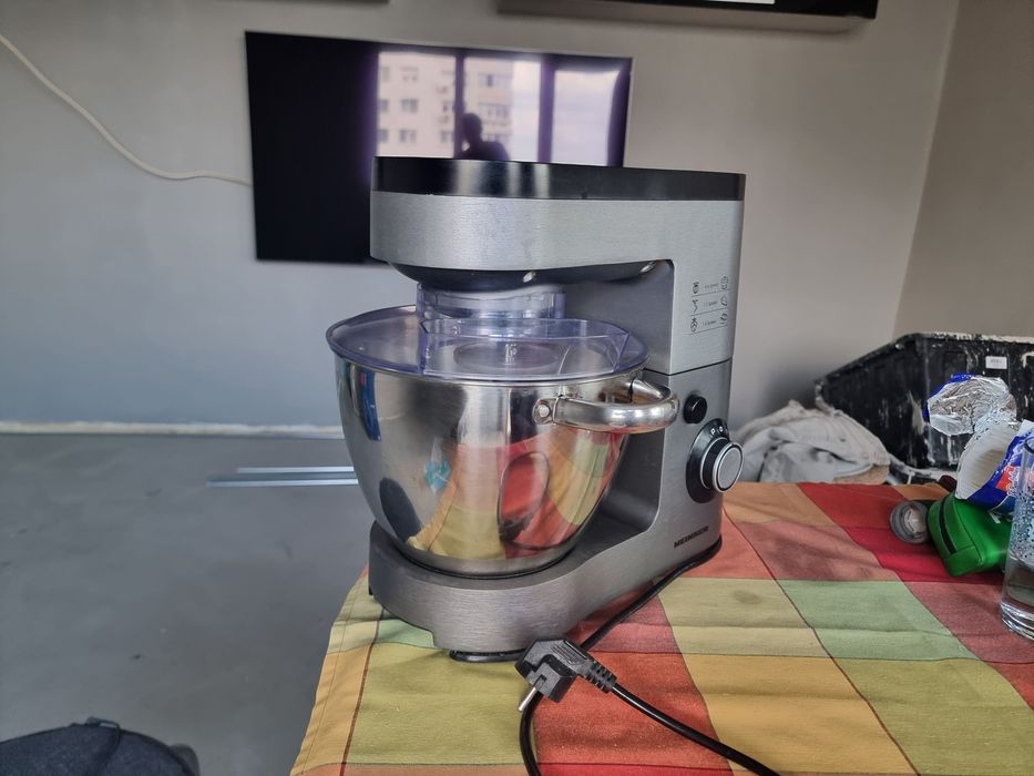 Robot bucatarie, espressor cafea