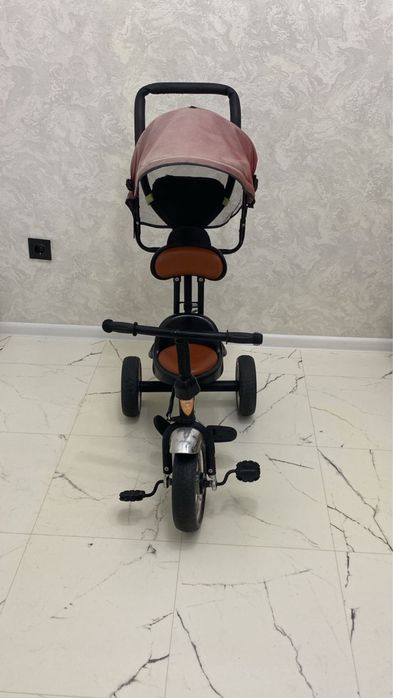 Срочно продам детский трехколесный велосипед с ручкой для родителей