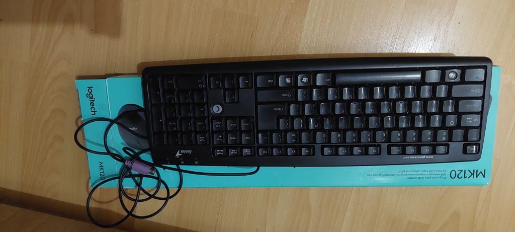 Tastatura Genius pc.