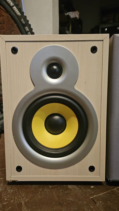 Vând Boxa Microlab Pro V2