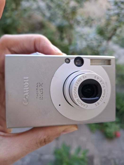 Компактен дигитален фотоапарат CANON DIGITAL IXUS 70