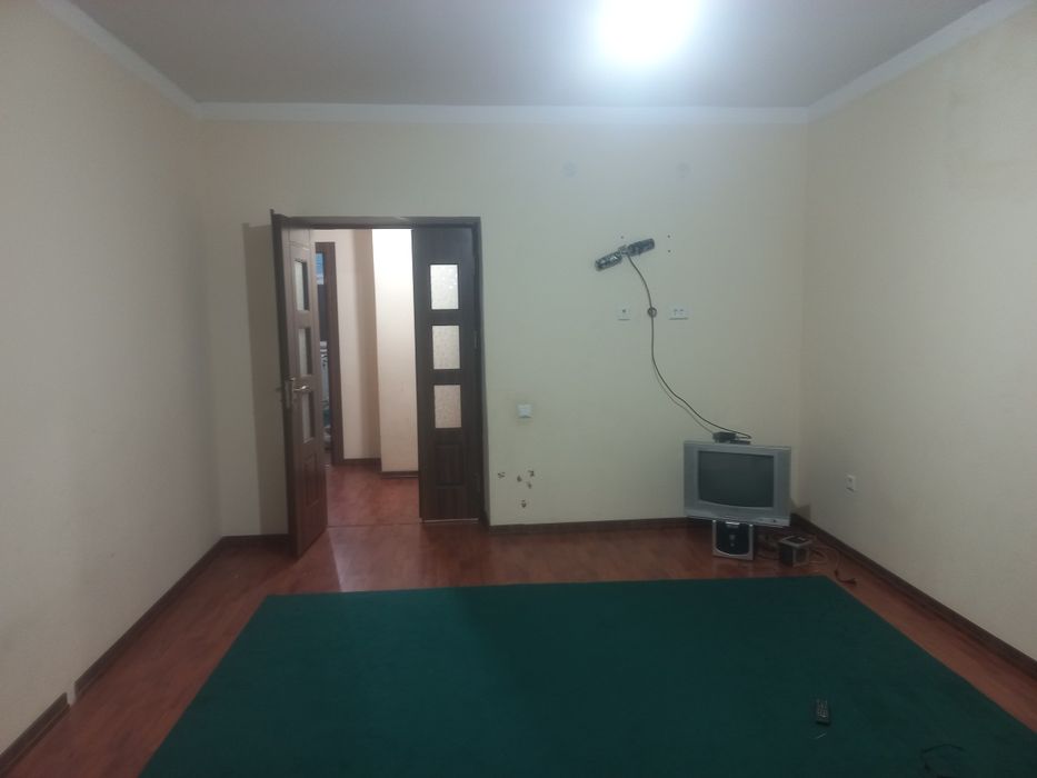 Шарғун  СТЙ да 3 хонали  уй сотилади