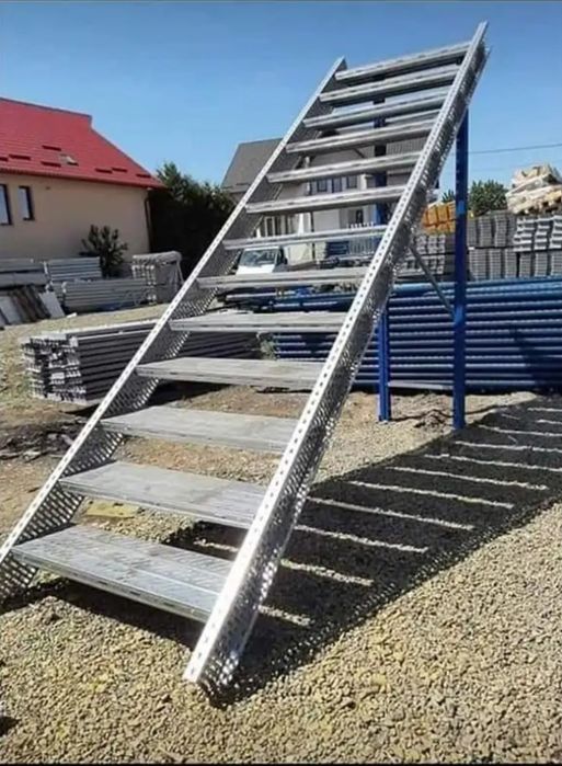 Scara zincate la comanda în toată tara oferim și montaj