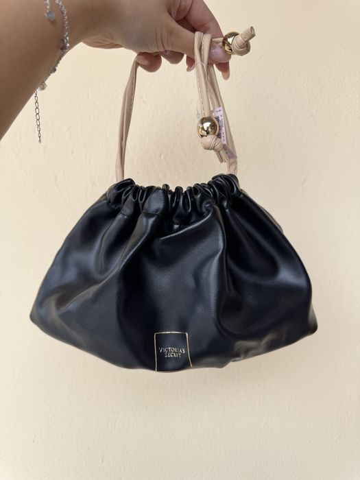 Необычная мини-сумка Victoria’s Secret
