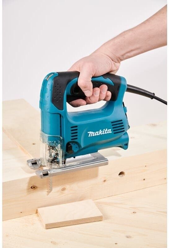 Электролобзик Makita 4329