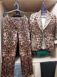 Тигровый брючный костюм 42-44 размер