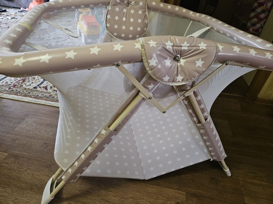 Отдам манеж, срочно!!!