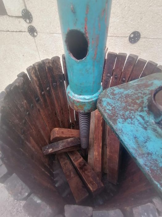 Presa struguri manuala