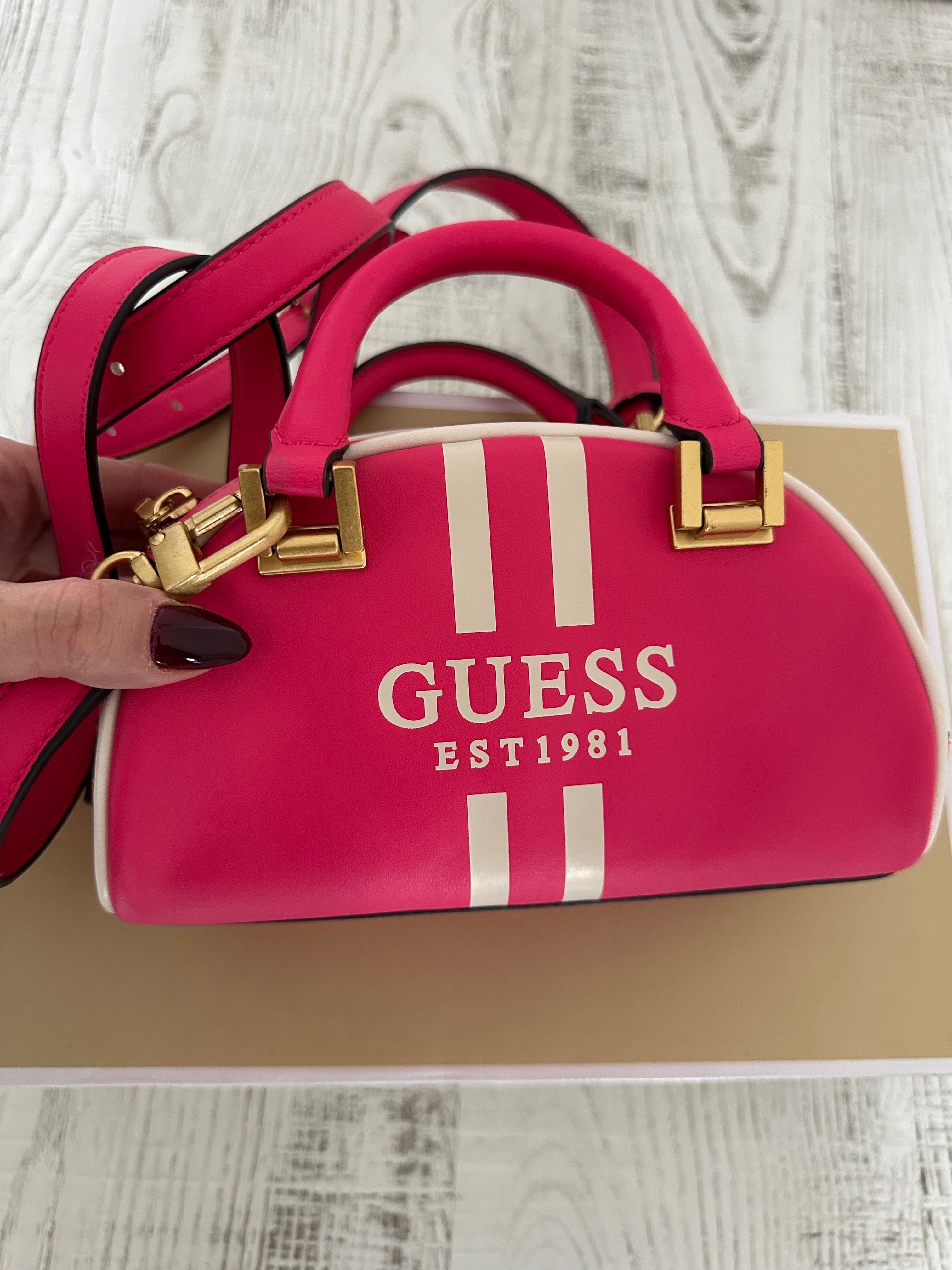 Оригинална чанта Guess