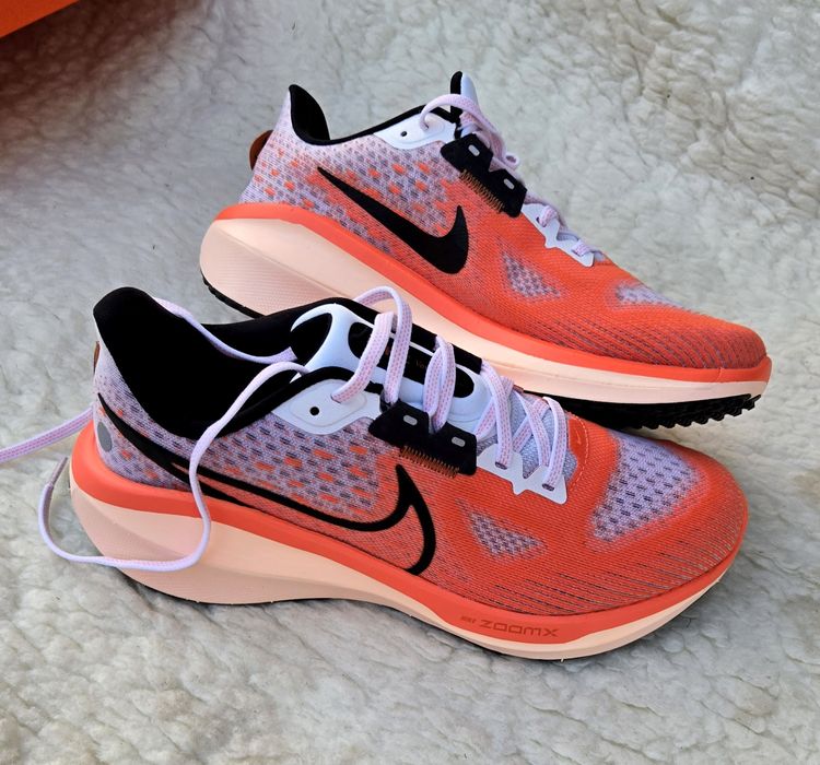 Nike Vomero 17 оригинални дамски сникърси 39 номер нови