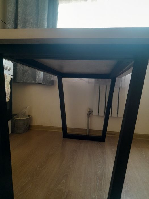 Продам Кухонный стол