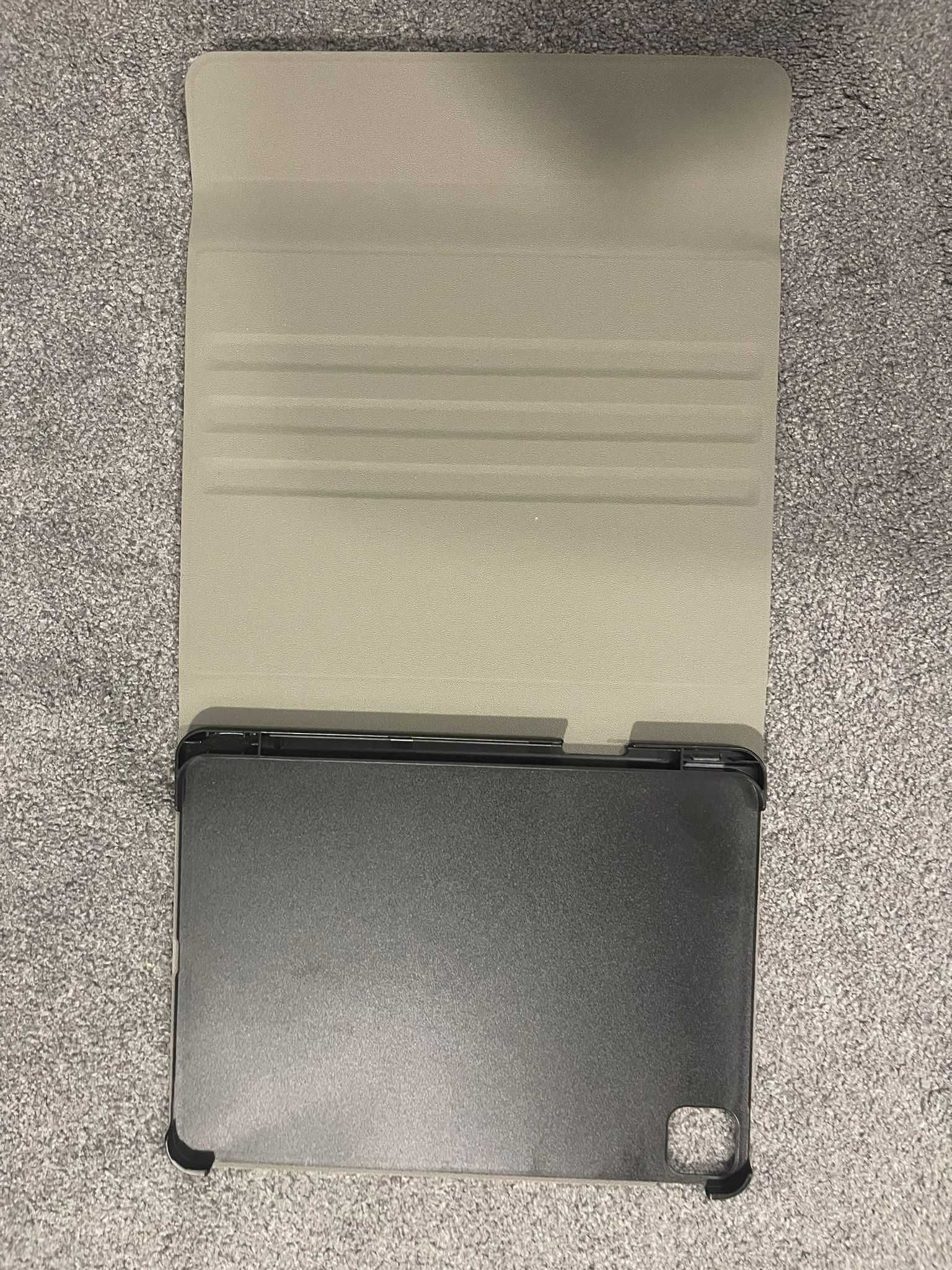 Tastatură wireless cu husă pentru tabletă