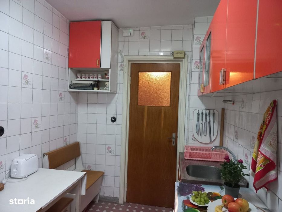 Vanzare Apartament 3 camere Obor Bloc reabilitat