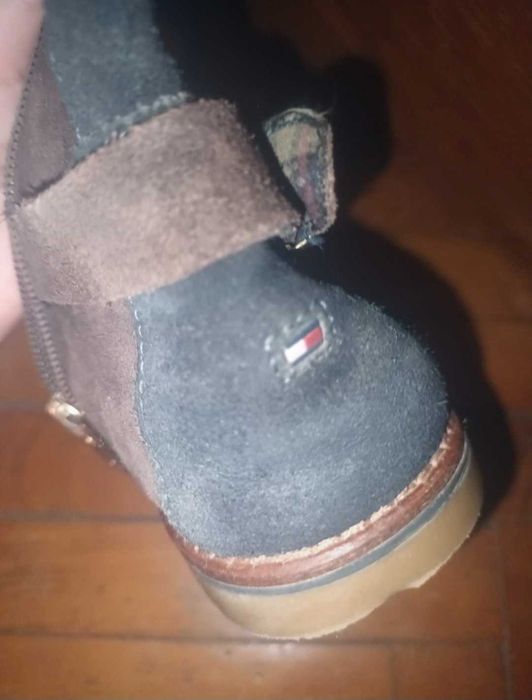 Tommy Hilfiger brown suede boots