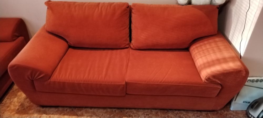 Продавам дивани тройка и двойка