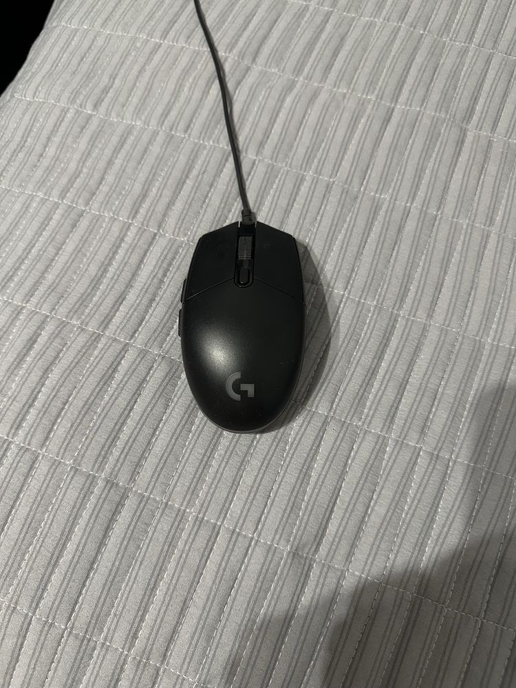 Продам мышь logitech g103