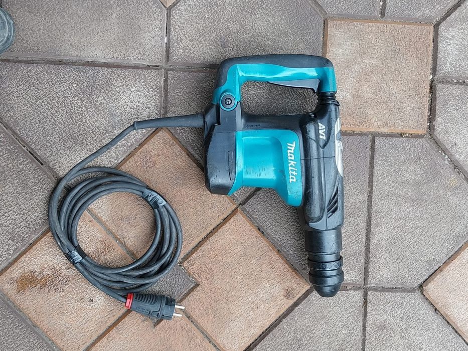 Rotopercutor  MAKITA HR  3210 FCT