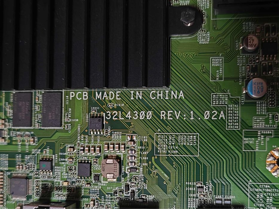 50" TOSHIBA 50L7335D Smart TV -  на части